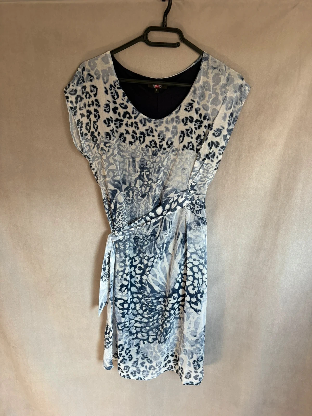 Jolie robe enjoy taille s